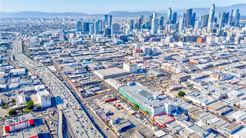 749 E 15th St, Los Angeles, CA 90021