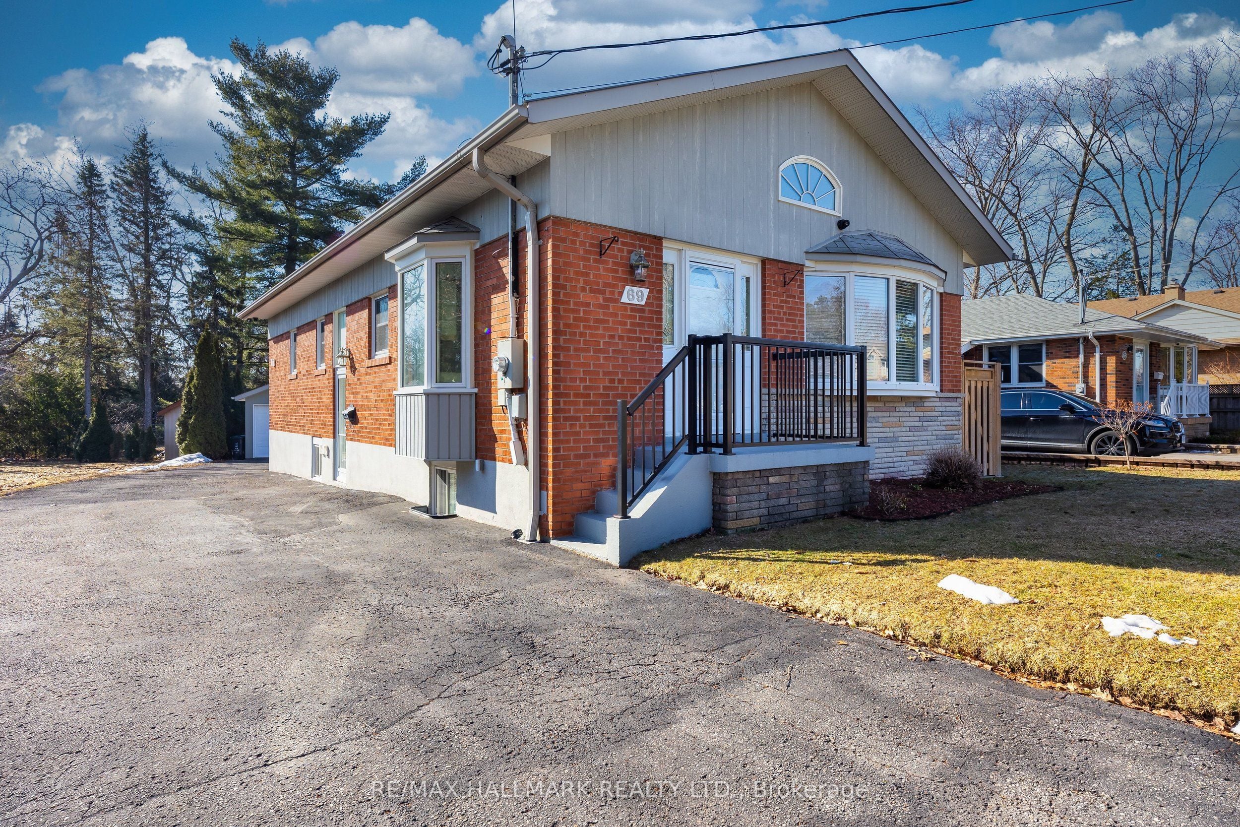 BSMT-69 Lawson Road, Toronto, ON, M1C 2J1