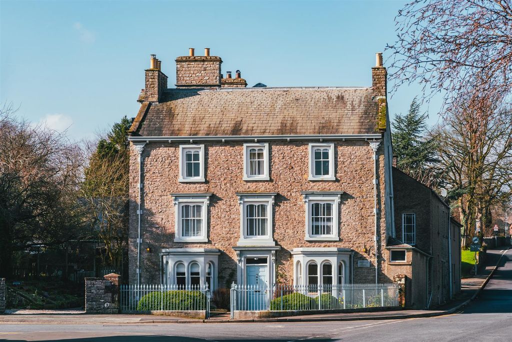8 bed link detached house for saleSilver Street, Kirkby Stephen CA17