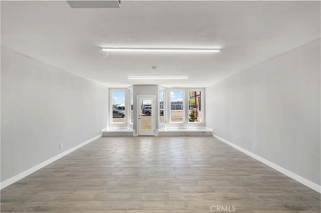 Additional image 113 of 44441 Sierra Highway, Lancaster, CA 93534