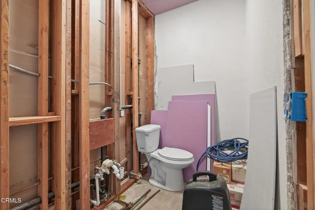 141 Davis Street, Santa Paula, CA 93060