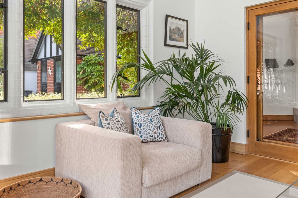 Additional image 35 of 6 bed detached house for saleRoundwood Avenue, Hutton Mount, Brentwood CM13