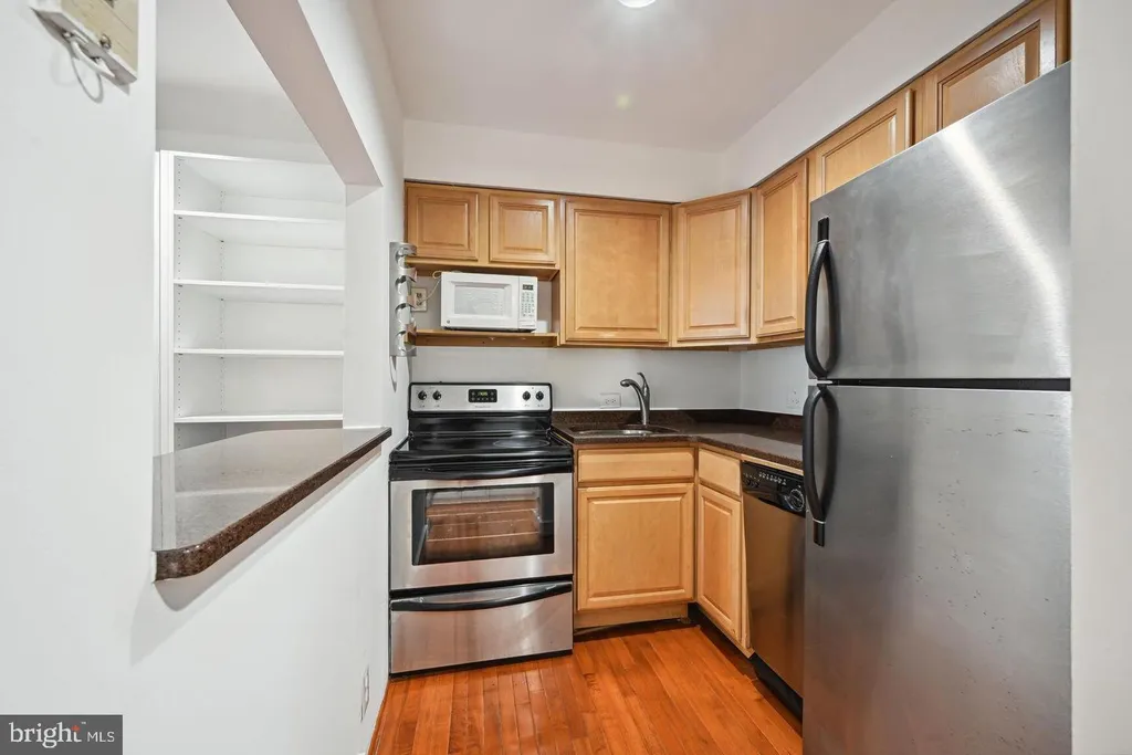 Additional image 14 of 2305 18th Street NW Unit 303, Washington, DC 20009