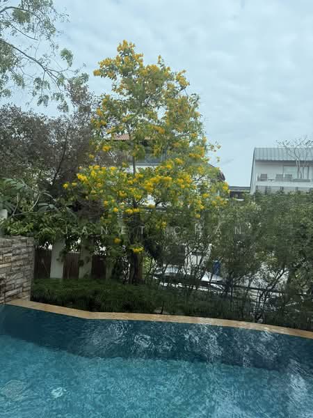 Additional image 5 of Oak Ave Detached House