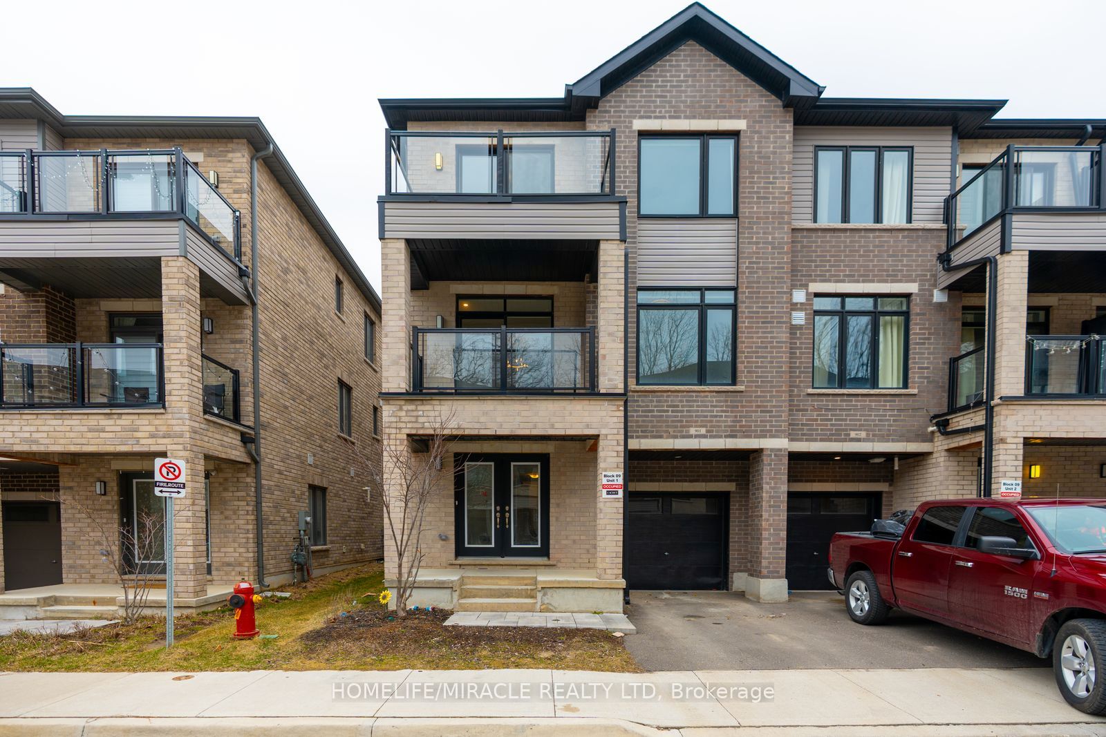 901-585 Colborne Street E, Brant, ON, N3S 0K4