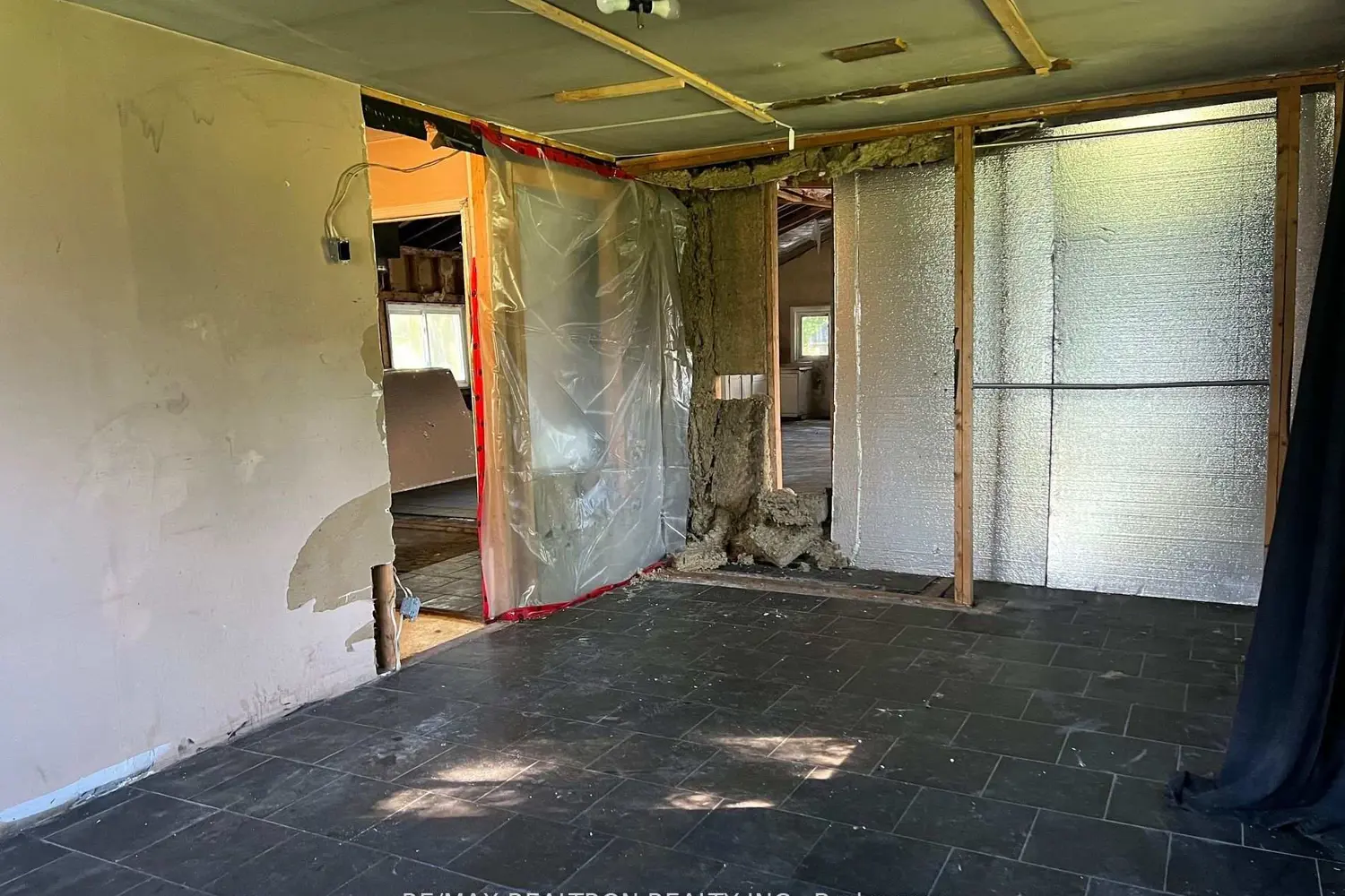 Additional image 9 of 3293 Holt Road
