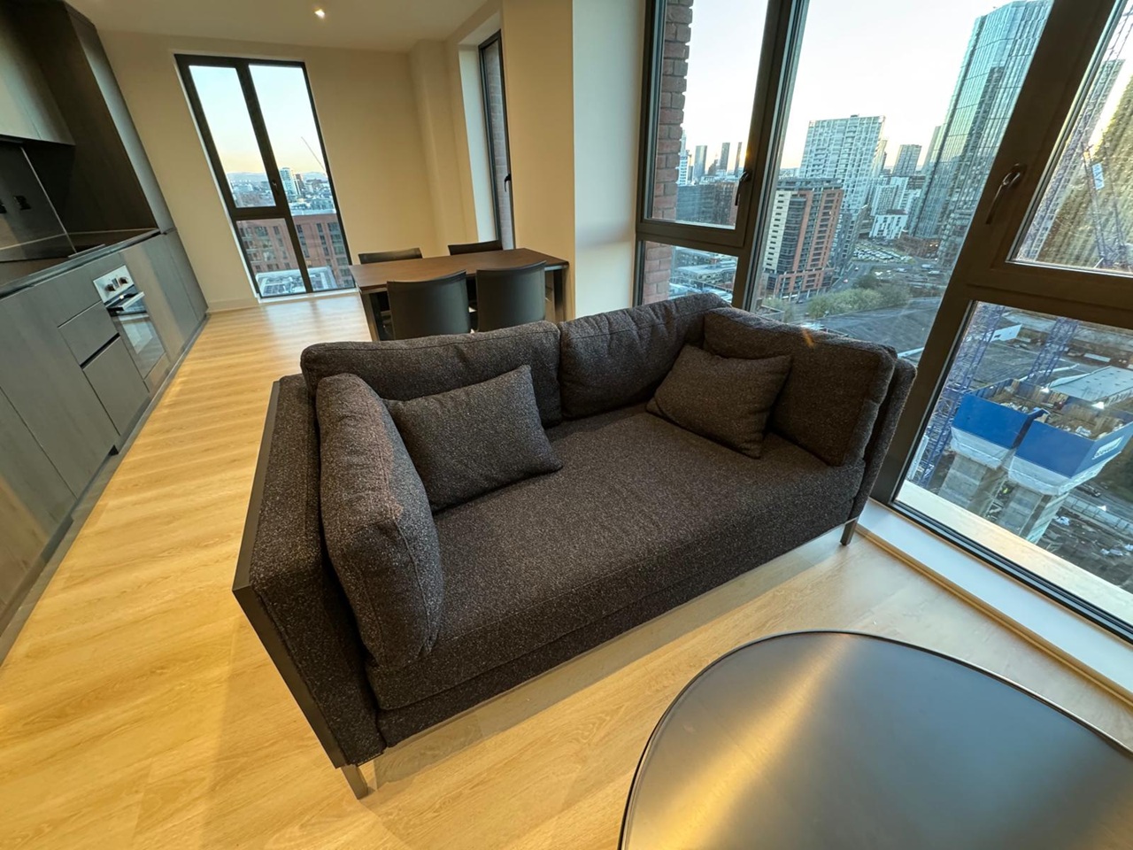 2 Bed Flat, Dutton Street, M3, N1 7GU