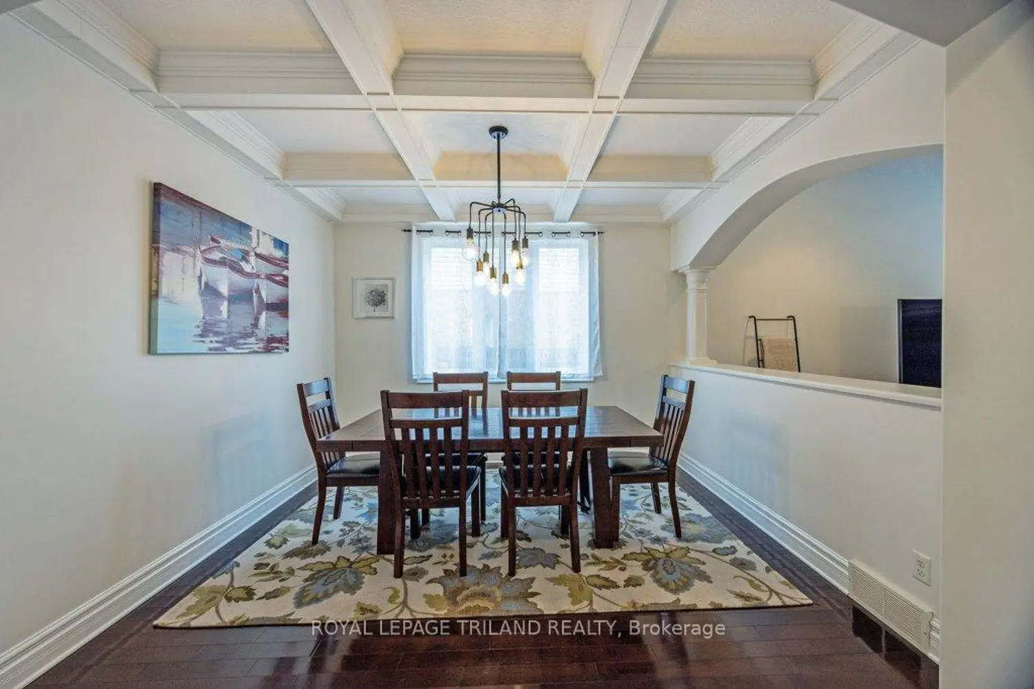139 Skyline Avenue photo 4