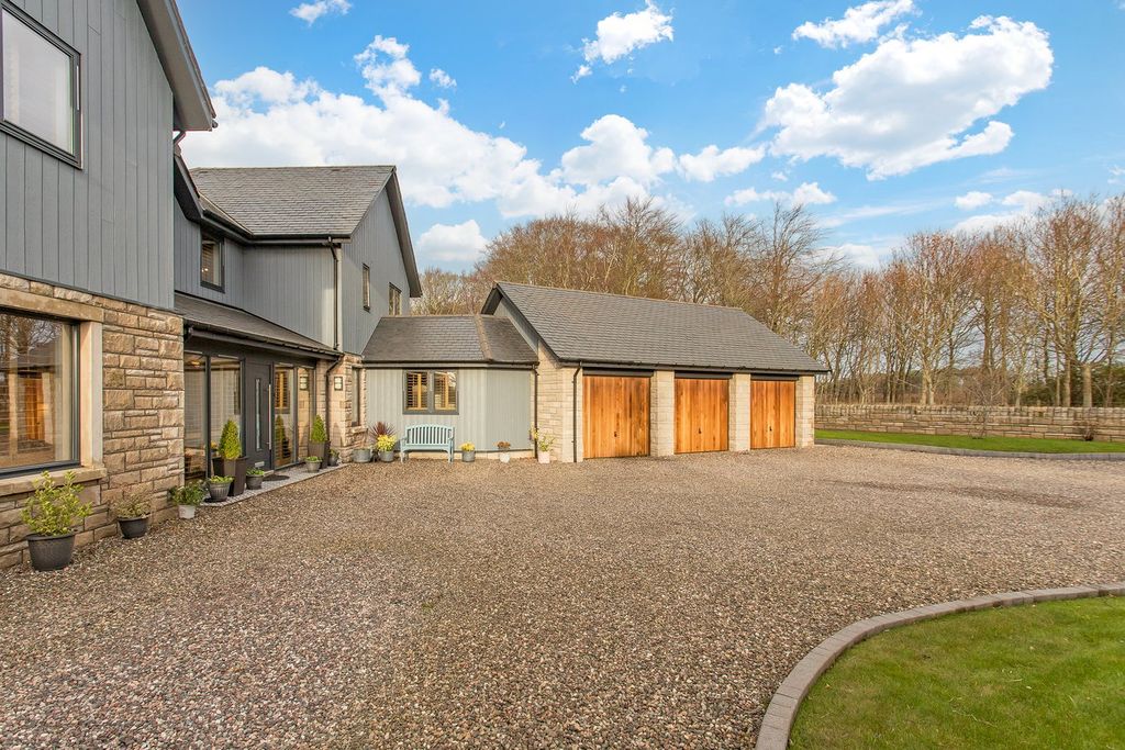 Additional image 46 of 5 bed detached house for saleElie KY9