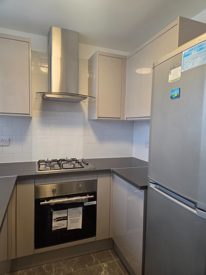 Additional image 3 of 2 Bed Flat, Dundas House, E2, N1 7GU