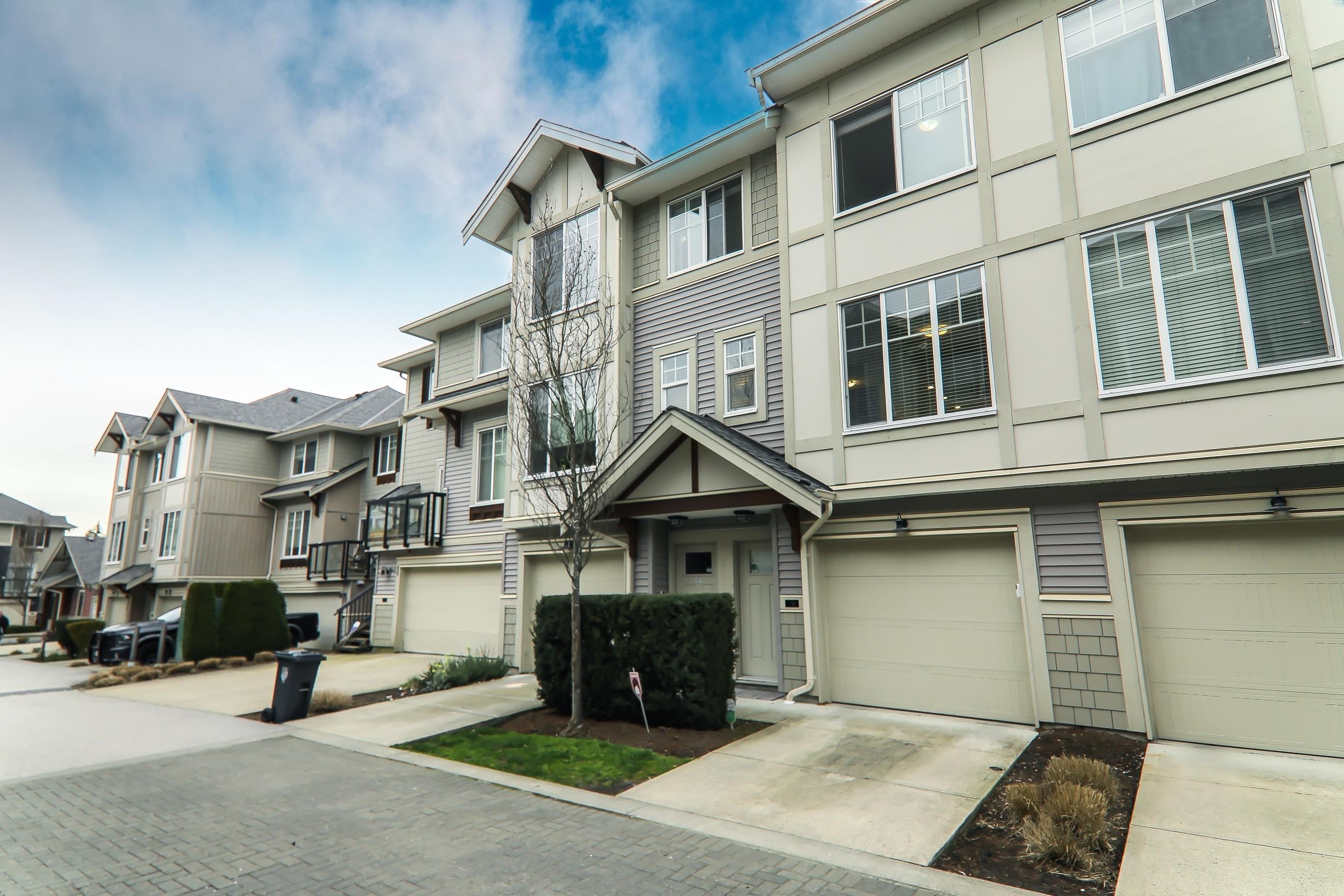 Primary image of 70-20498 82 Avenue, Langley, BC, V2Y 0V1