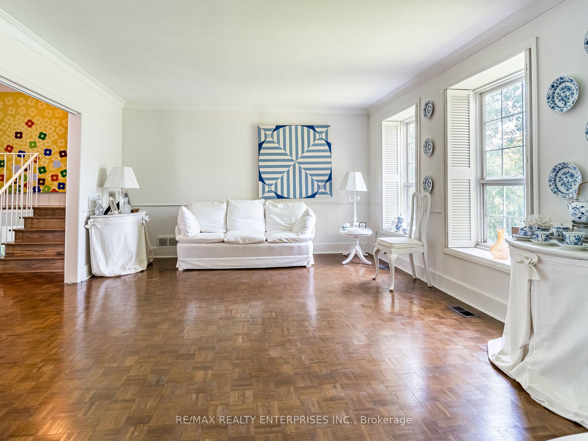 Additional image 4 of 285 Pinetree Way, Mississauga, ON, L5G 2R4