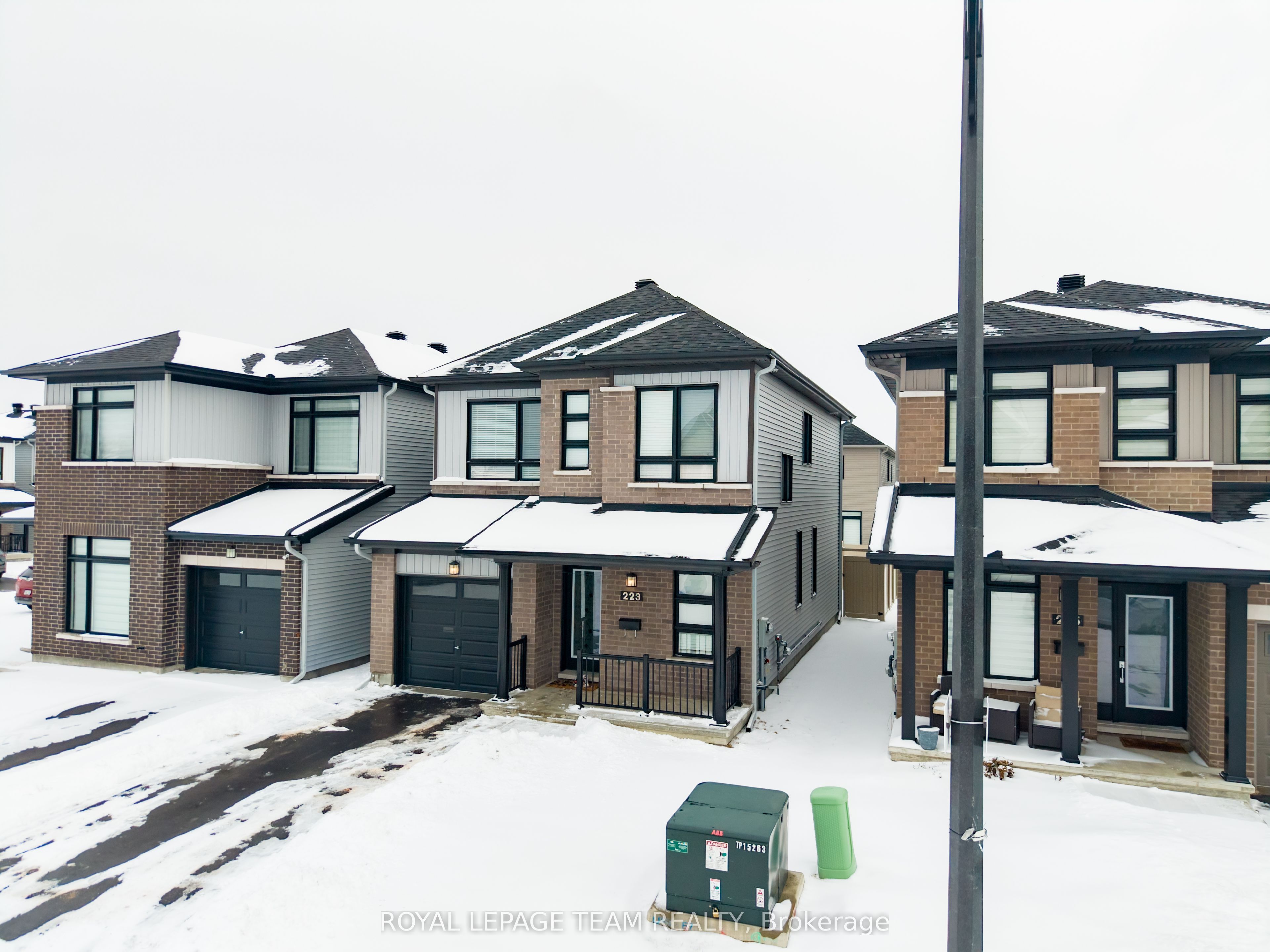 Additional image 2 of 223 Turnbuckle Crescent, Ottawa, ON, K2J 7B7