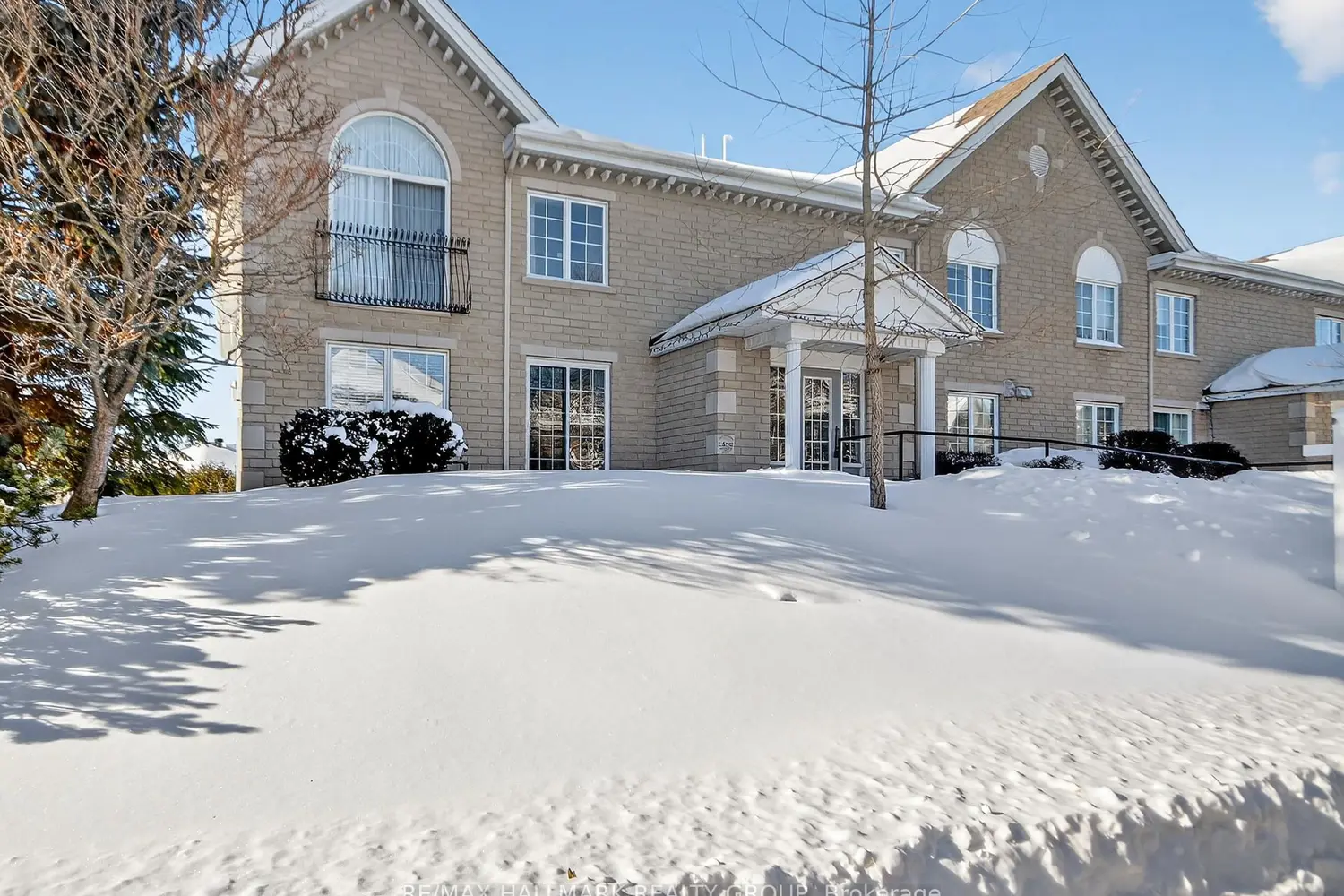 51 Robson Court 2B