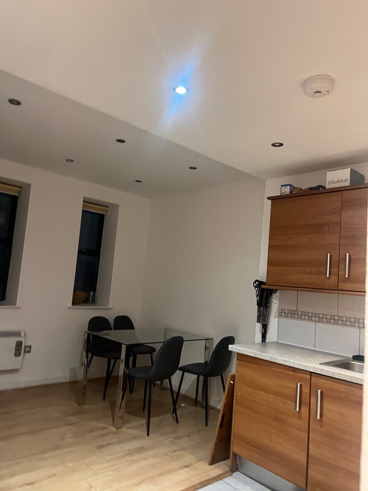 Additional image 2 of 3 Bed Flat, Tower House, E1, N1 7GU