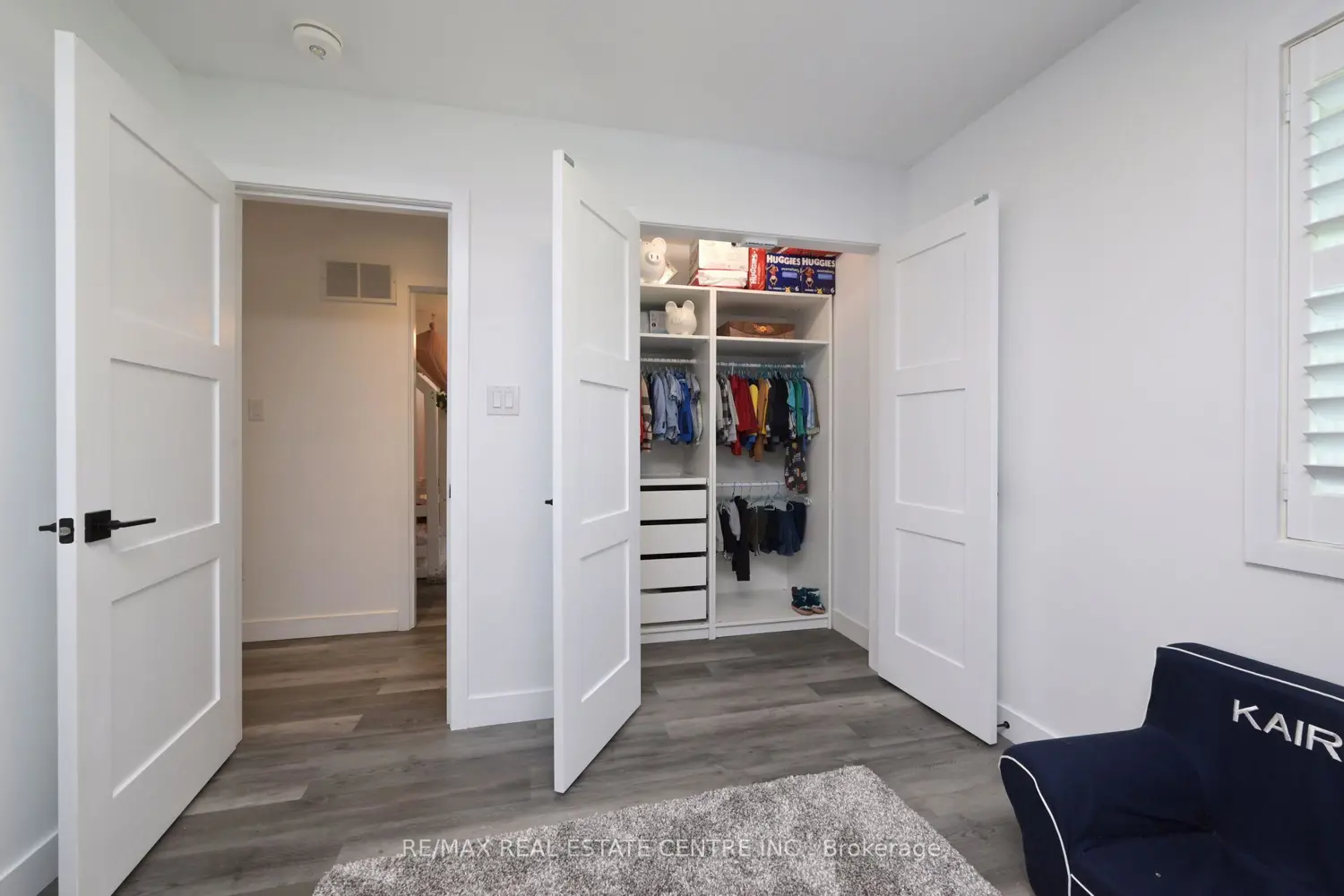 Additional image 13 of 375753 6Th Line