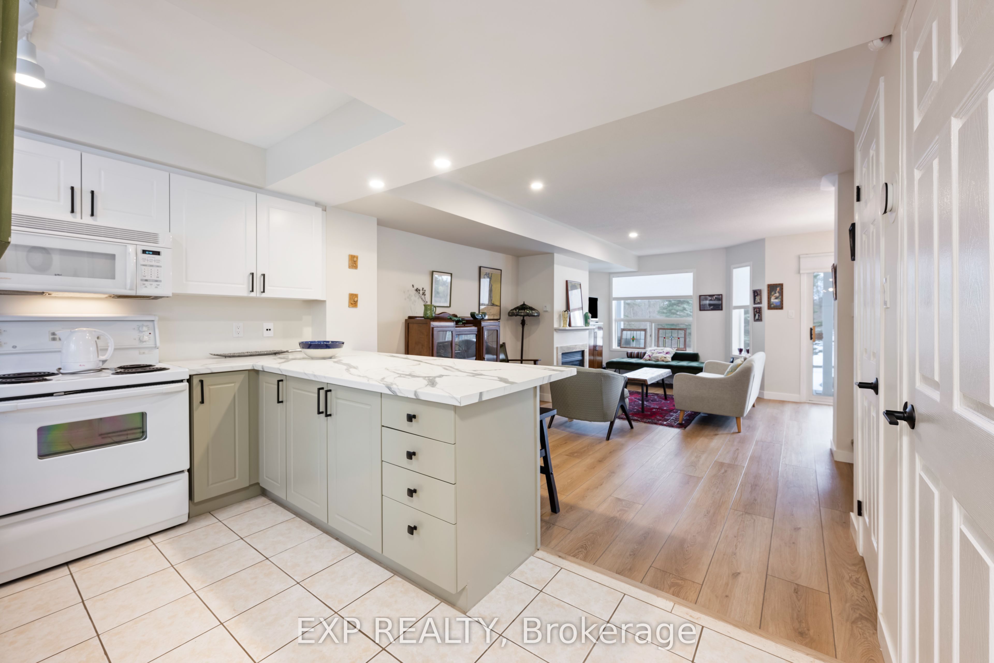 Additional image 6 of 22 Cranberry Surf N/a, Collingwood, ON, L9Y 5C4