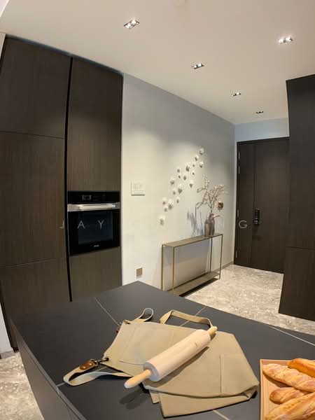 89 Holland Road photo 2