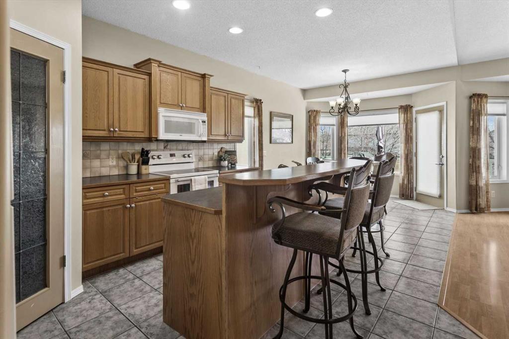 Additional image 4 of 122 West Terrace Place, Cochrane, AB, T4C 1S2