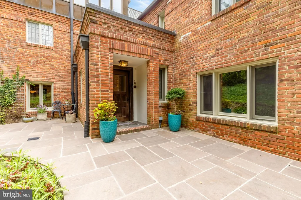 Additional image 3 of 3111 Chain Bridge Road NW, Washington, DC 20016