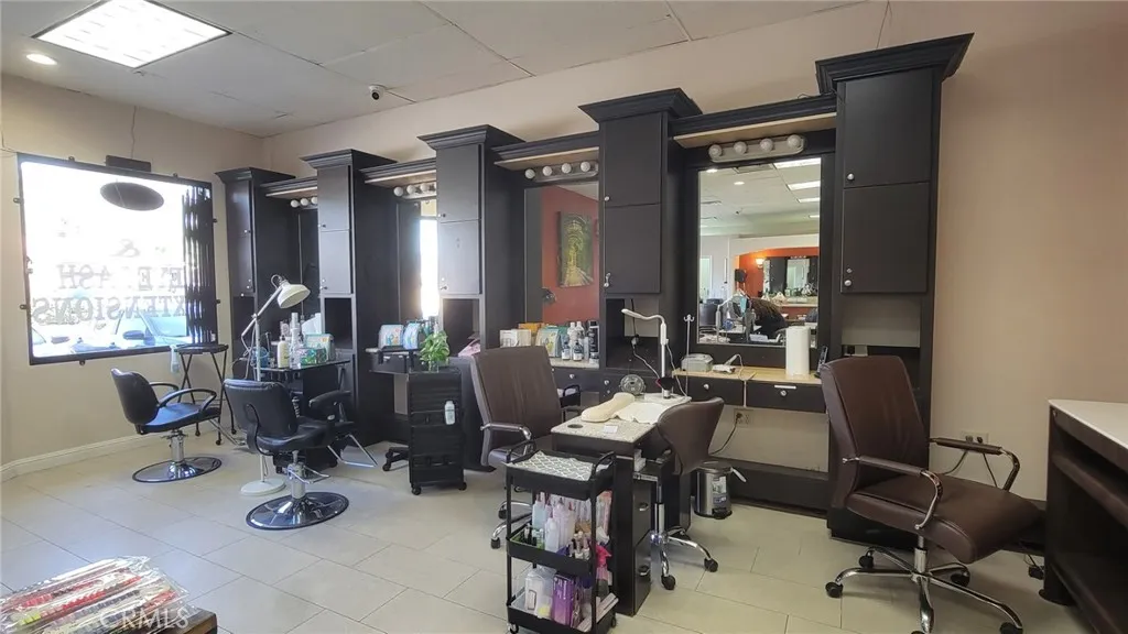 Additional image 4 of 3970 N Sierra Way Unit B, San Bernardino, CA 92405