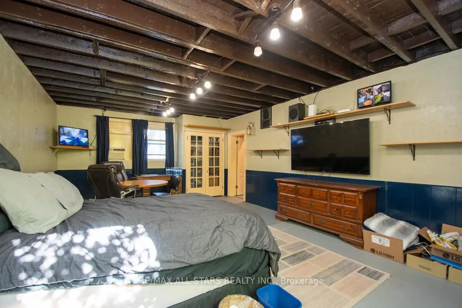 Additional image 8 of 1463 Highway 7A