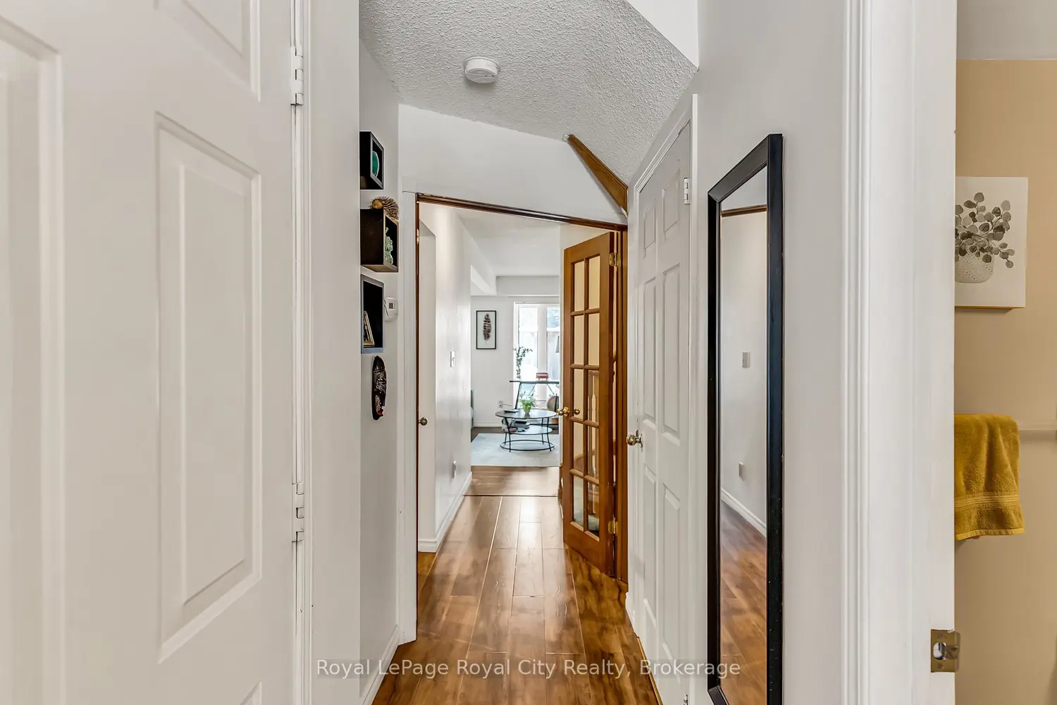 Additional image 4 of 302 College Avenue 44