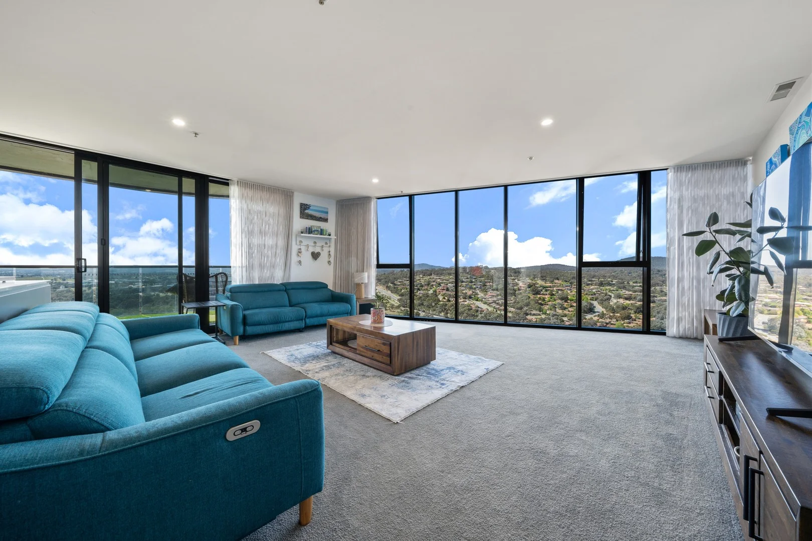 2503/1 Grazier Lane, Belconnen ACT 2617