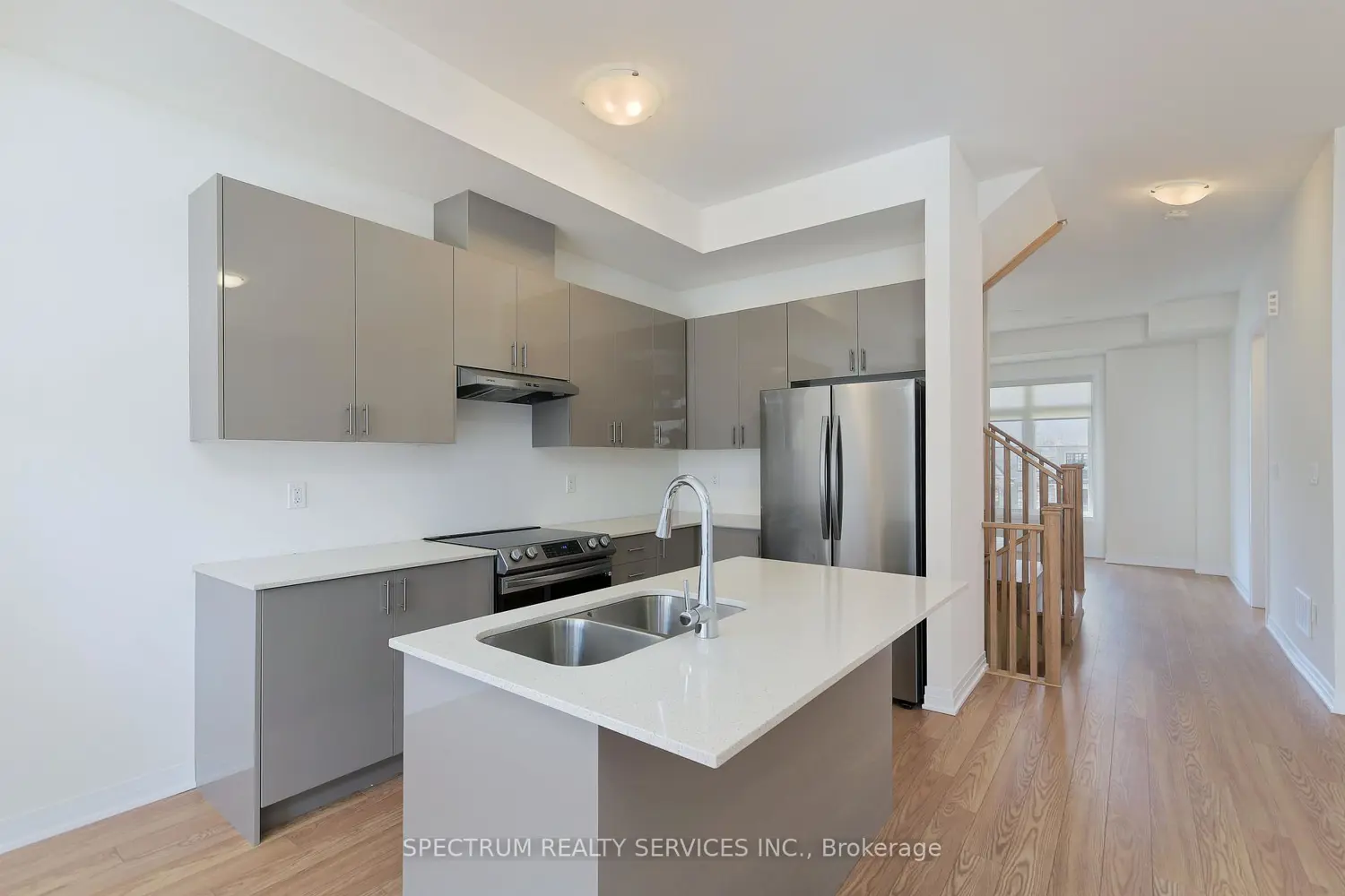 176 De La Roche Drive photo 3
