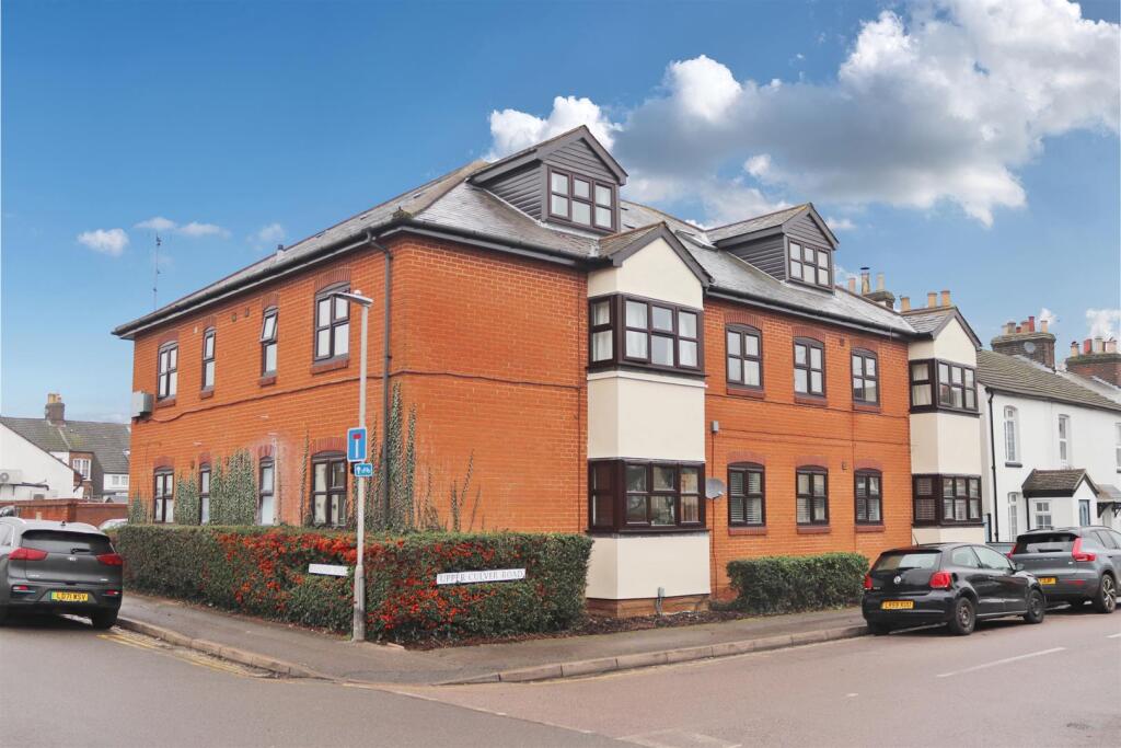 Boundary Road, St. Albans