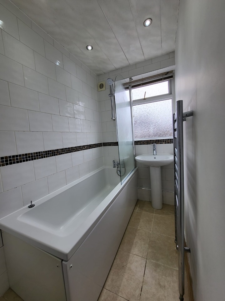 Additional image 11 of 3 Bed Semi-Detached House, Huntley Road, M8, N1 7GU