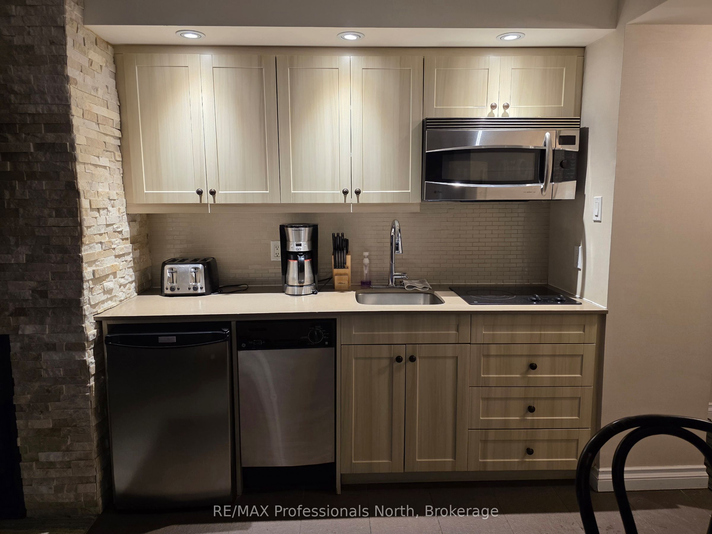 Additional image 3 of 54-207-1235 Deerhurst Drive, Huntsville, ON, P1H 2E8