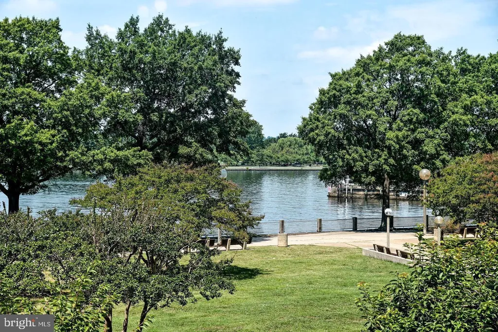 Additional image 23 of 1435 4th Street SW Unit B516, Washington, DC 20024