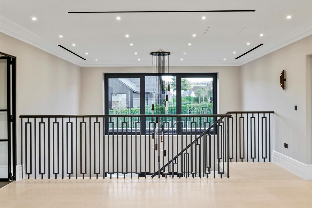Additional image 10 of 6 bed detached house for saleSovereign View, Charlton Kings, Cheltenham, Gloucestershire GL52