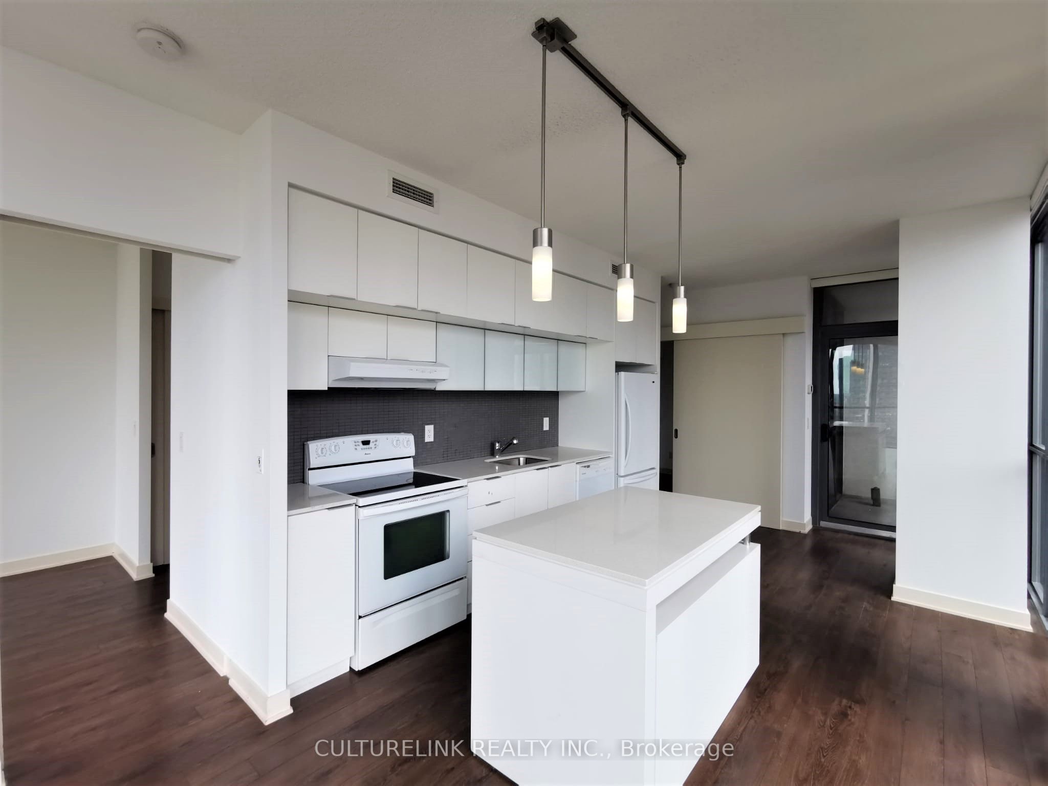 Additional image 6 of 2608-110 Charles Street E, Toronto, ON, M4Y 1T5