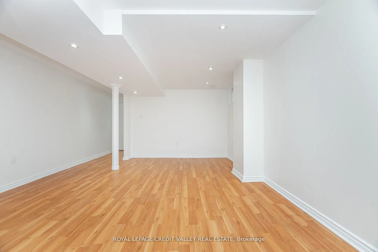 Additional image 19 of 70 Blue Diamond Drive