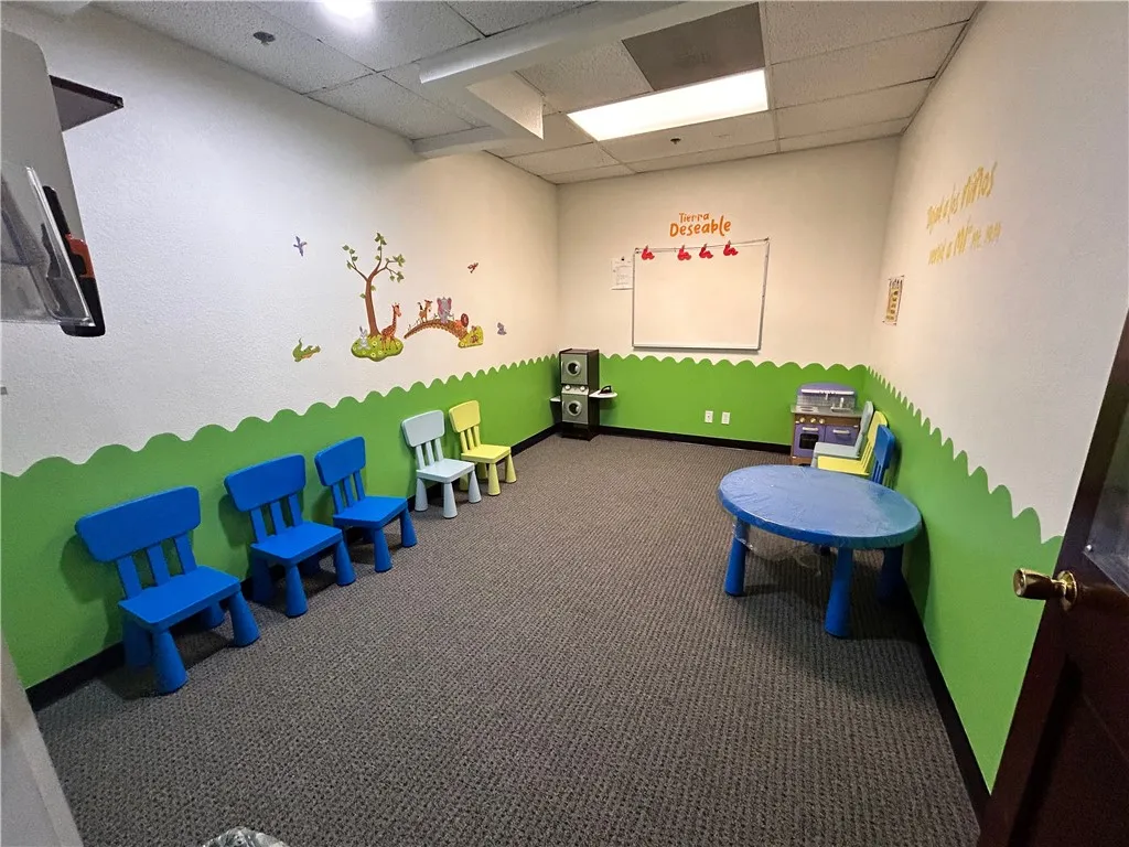 Additional image 14 of 1008 N Ross, Santa Ana, CA 92701