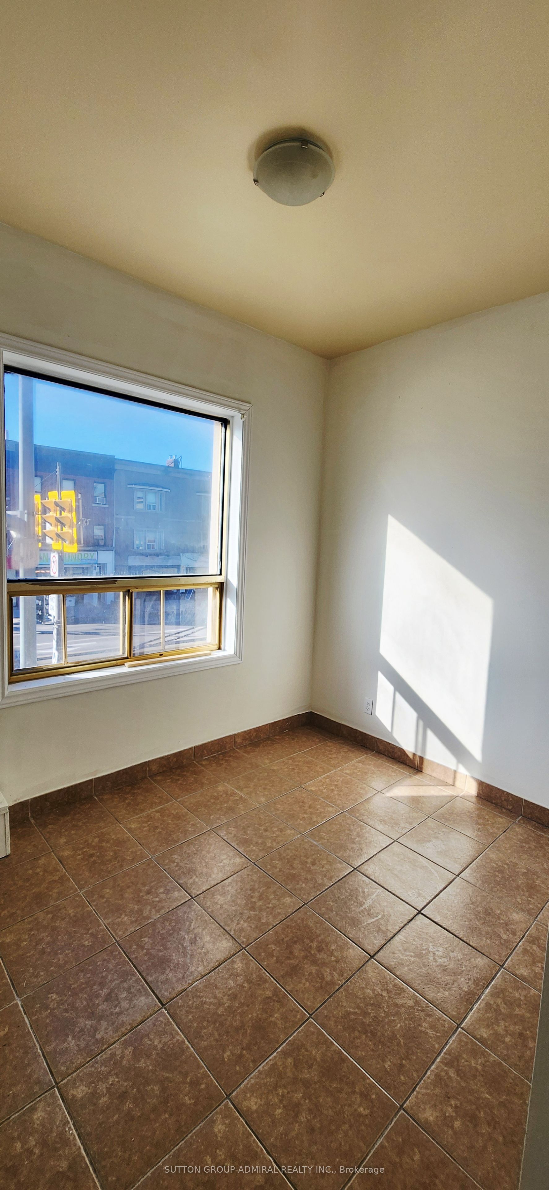 Additional image 6 of Upper-1040A St Clair Avenue, Toronto, ON, M6E 1A5