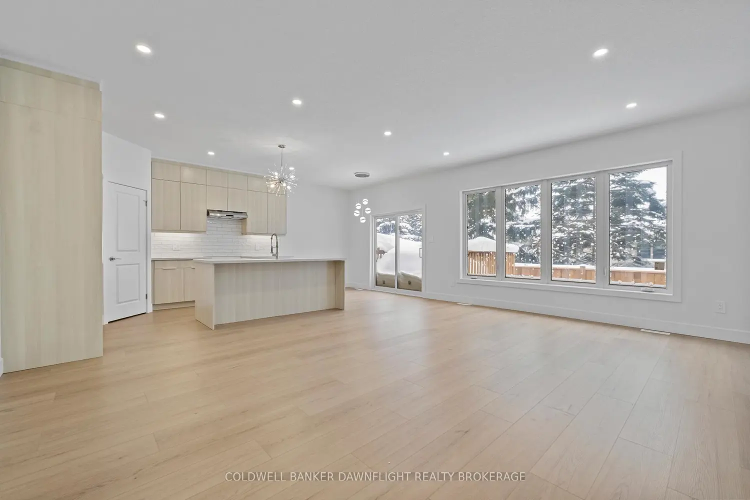 56 Moonlight Court photo 2