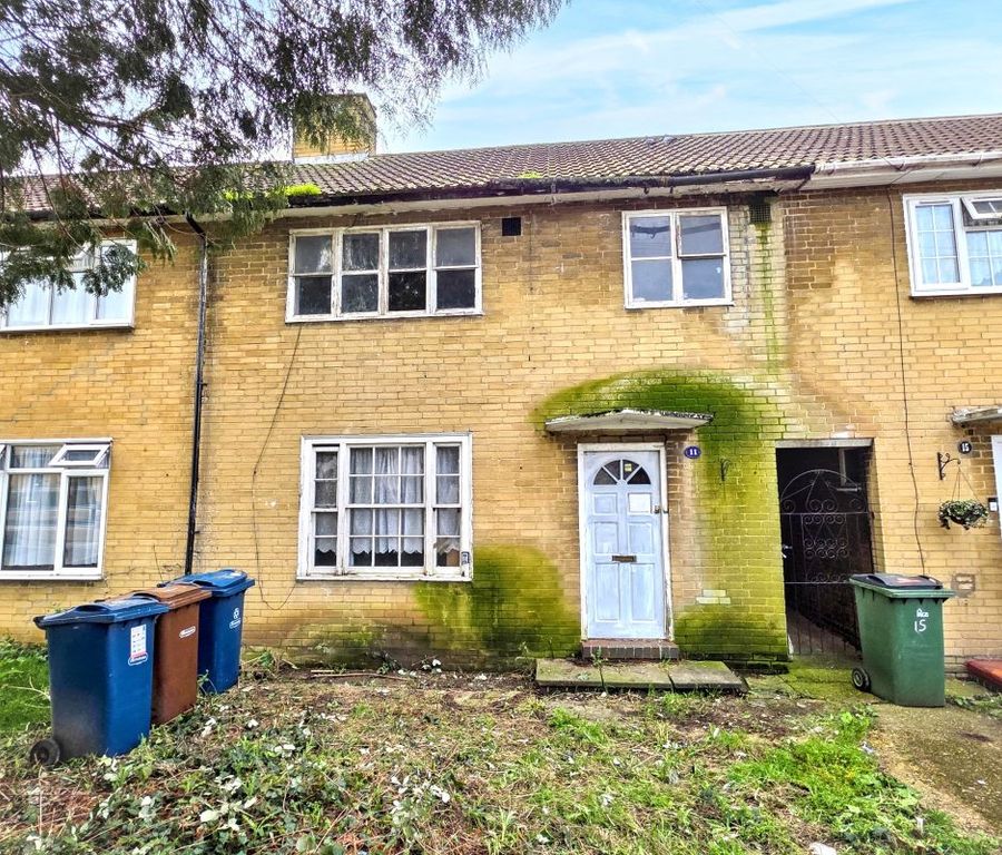 3 bed terraced house for sale11 Martin Drive, Northolt UB5