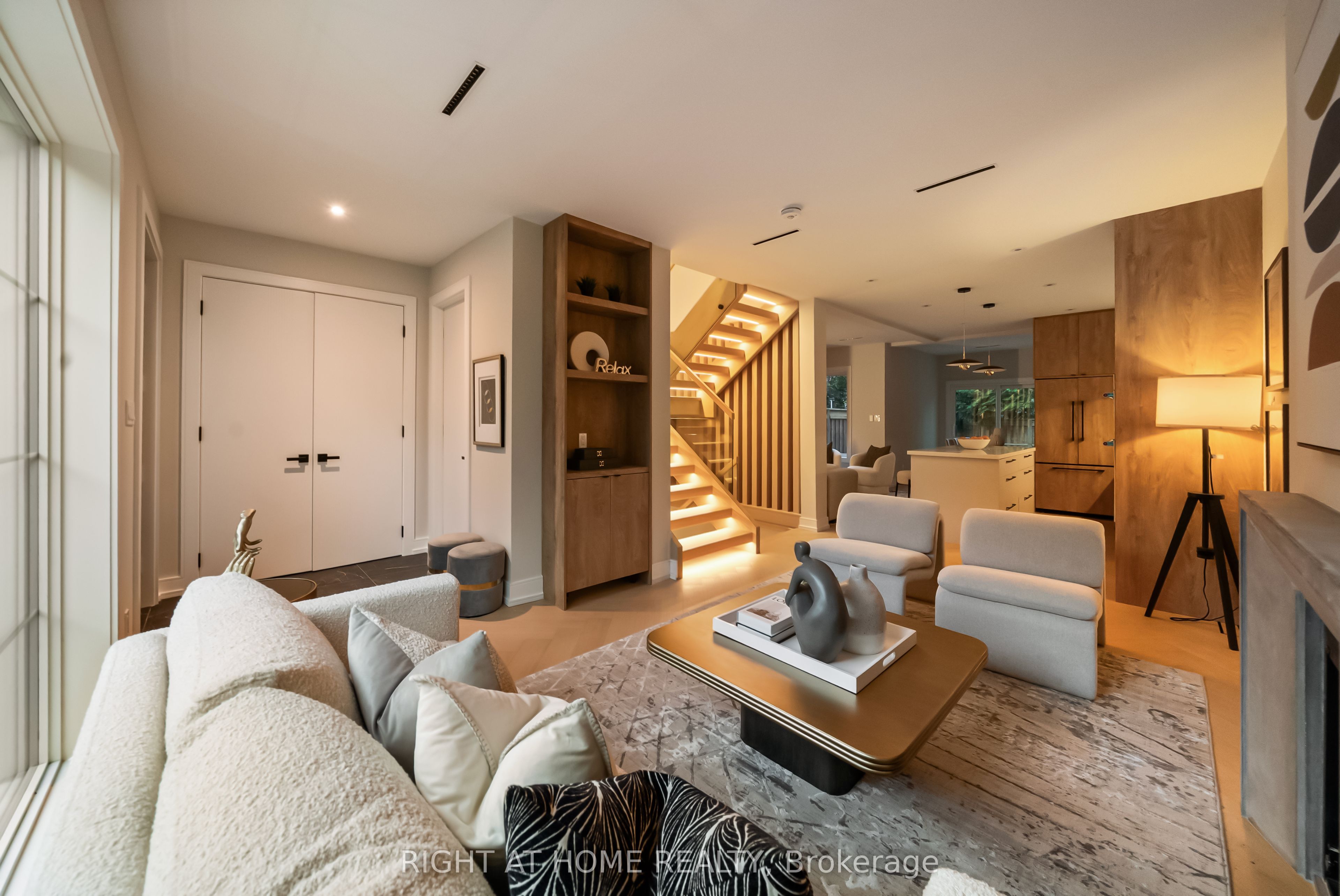 Additional image 5 of 98 Dixon Avenue, Toronto, ON, M4L 1N7