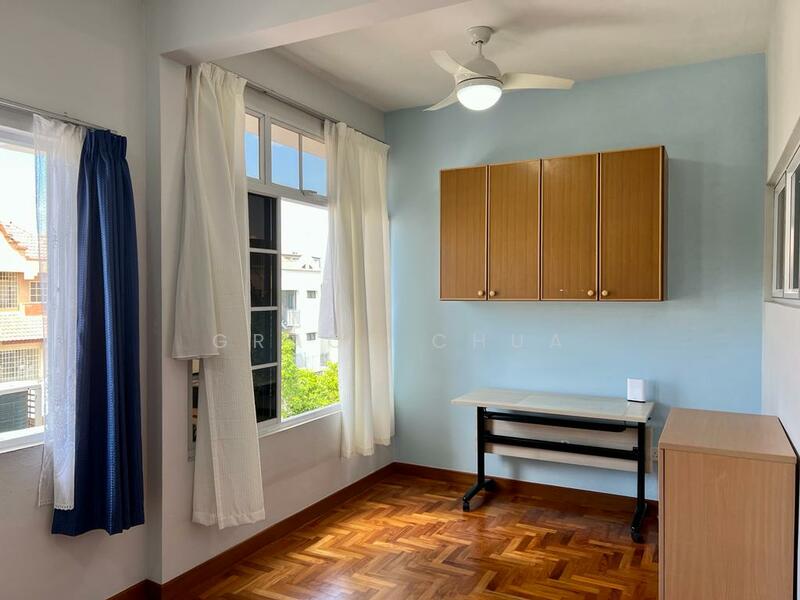 Additional image 2 of Landed Spacious Common Bedroom near Simei MRT for Rent