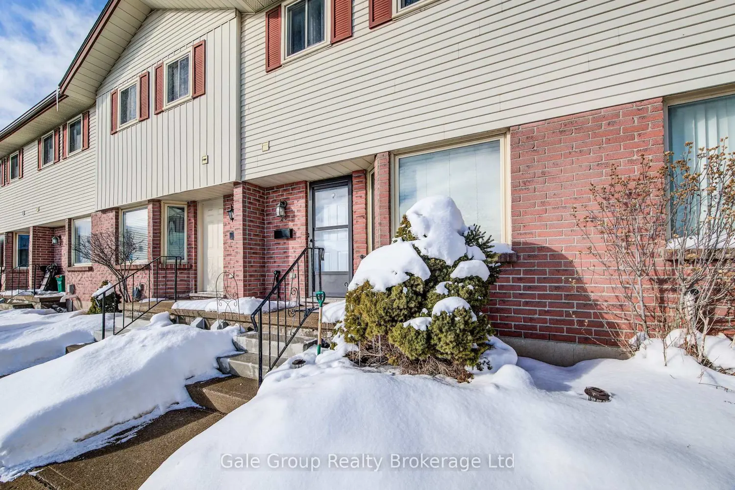 1093 Nellis Street 20