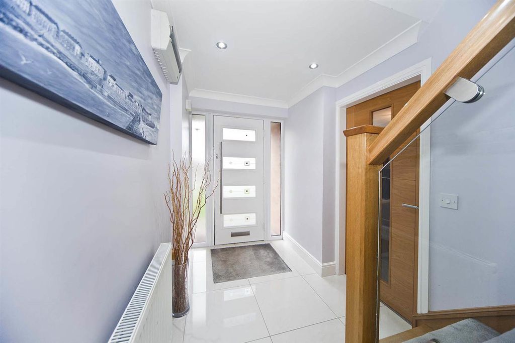 Additional image 12 of 6 bed detached house for saleKingfisher Close, Hartlepool TS26