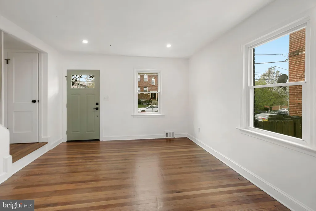 Additional image 11 of 1530 Howard Road SE, Washington, DC 20020