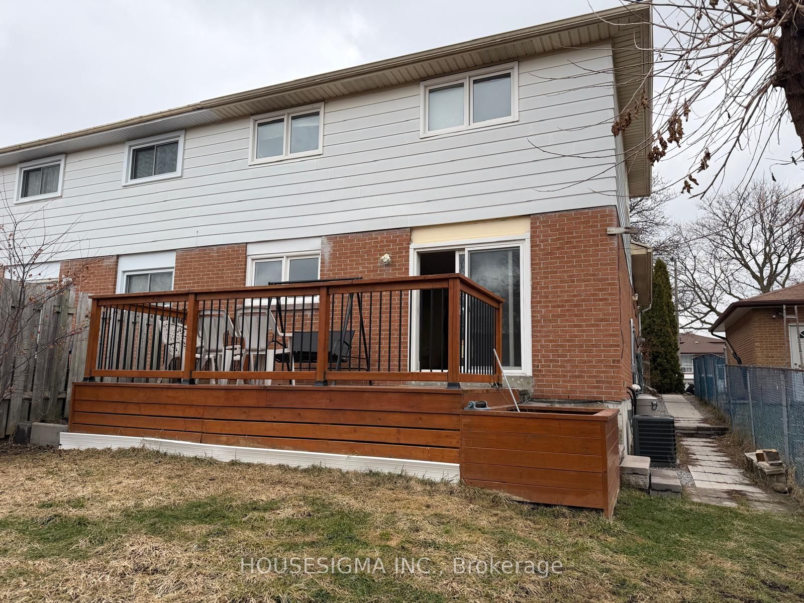 34 Ladner Drive N, Toronto, ON, M2J 3Z7