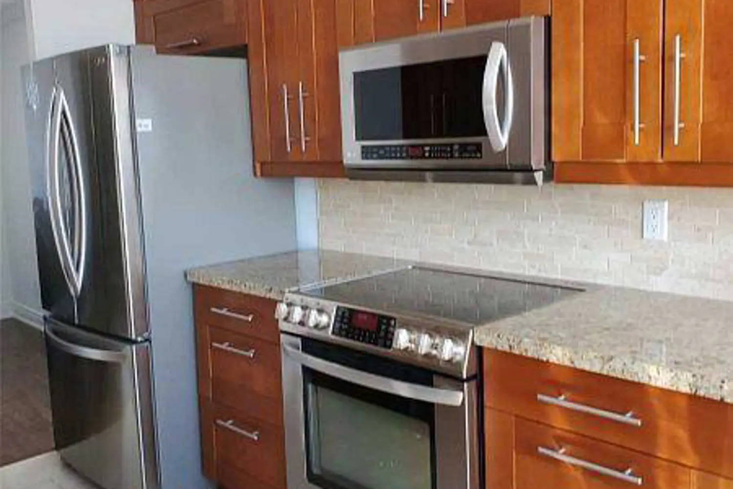 Additional image 4 of 120 Promenade Circle 1001