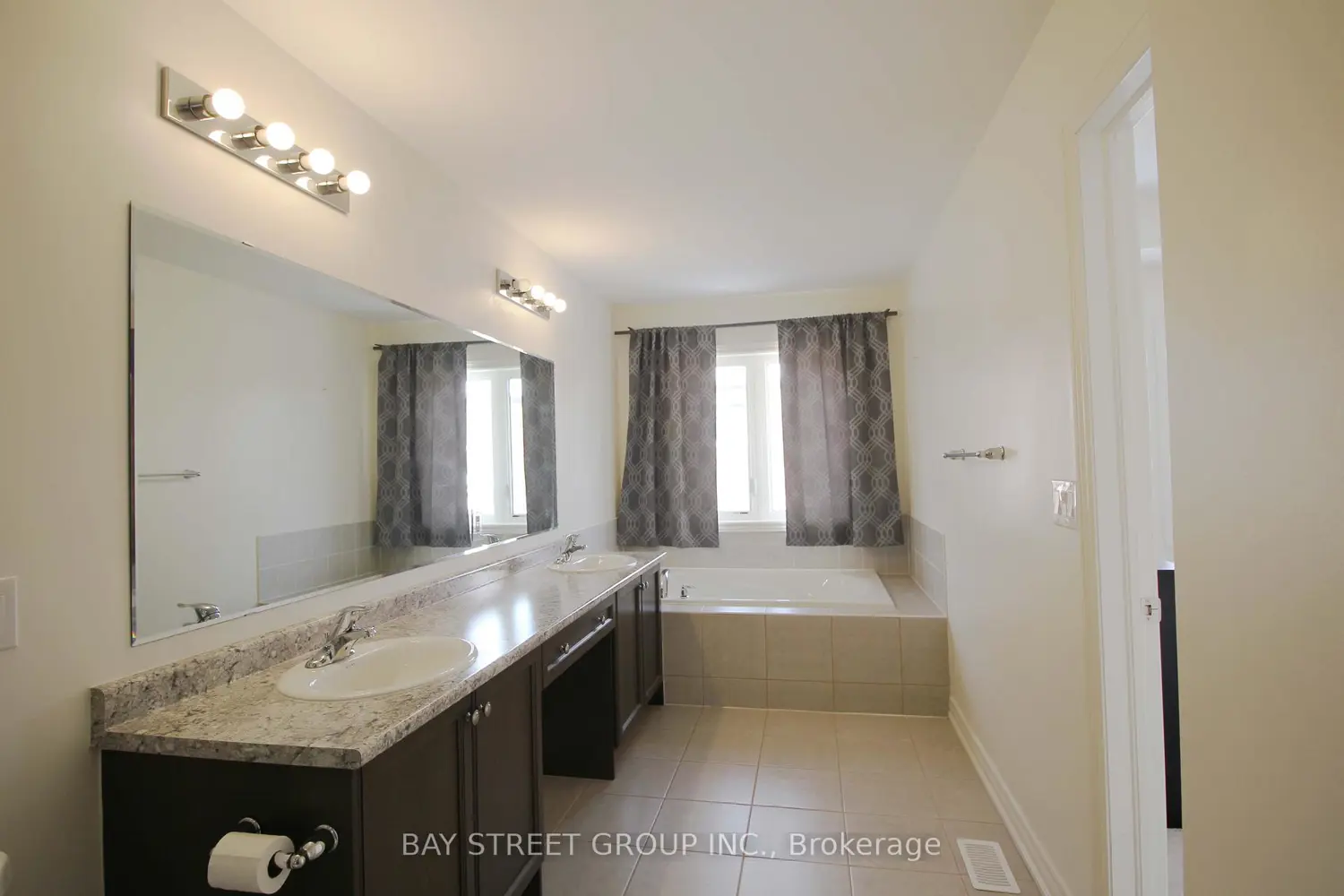 Additional image 10 of 3903 Tufgar Crescent