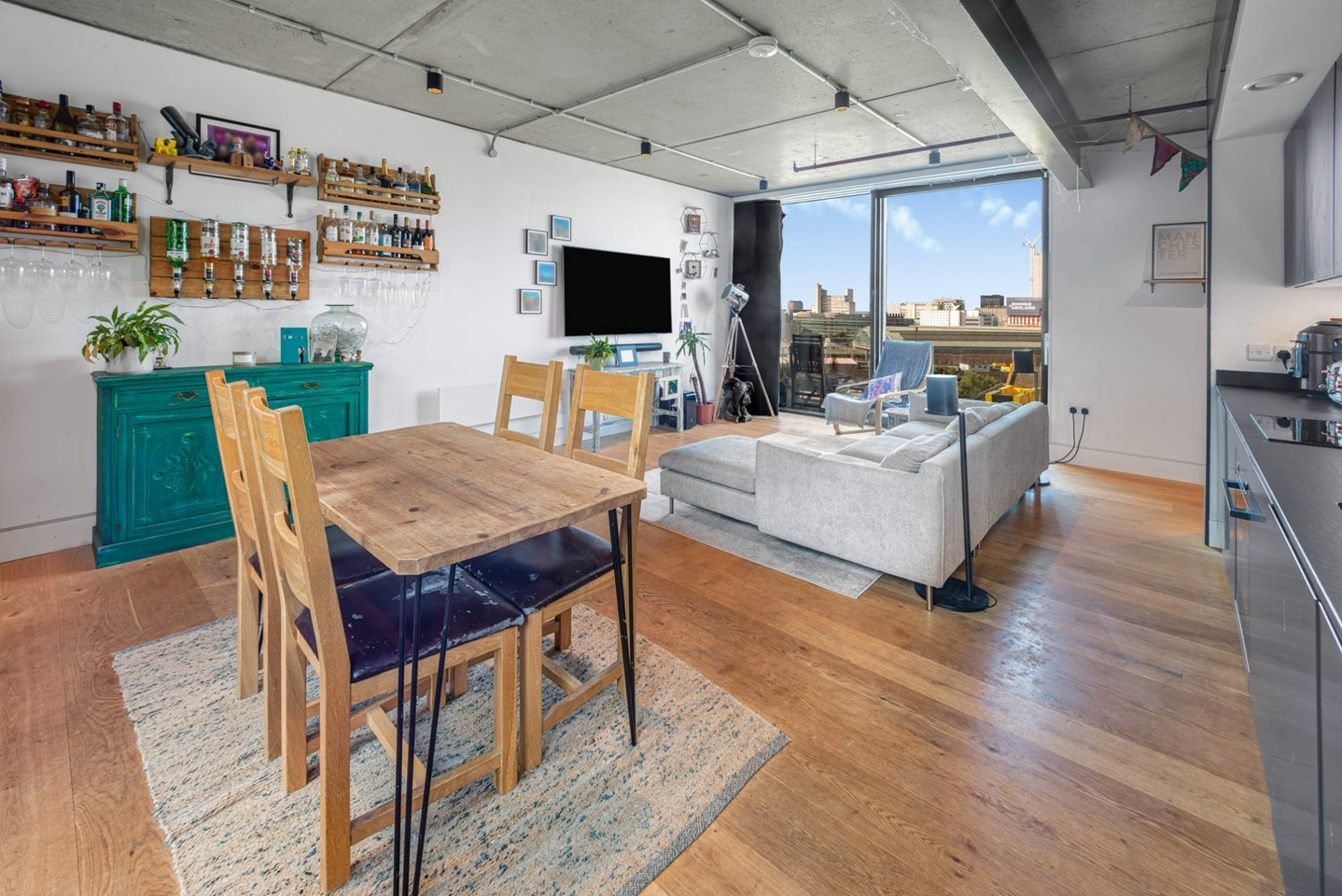 2 Bed Penthouse, Chapeltown Street, M1, N1 7GU