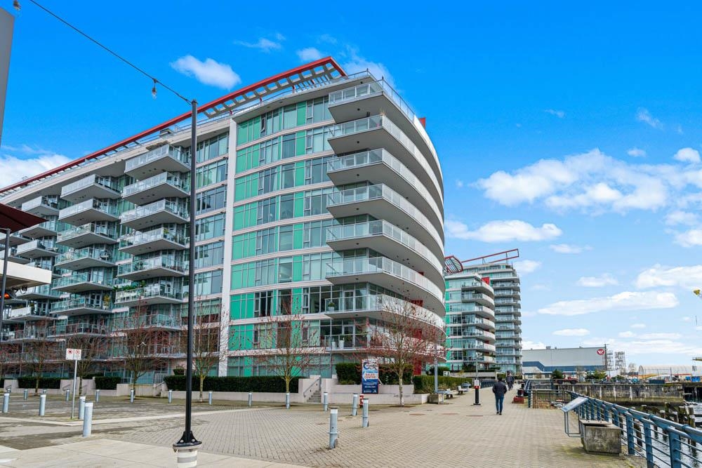 xxxx-175 Victory Ship Way, North Vancouver, BC, V7L 0G1